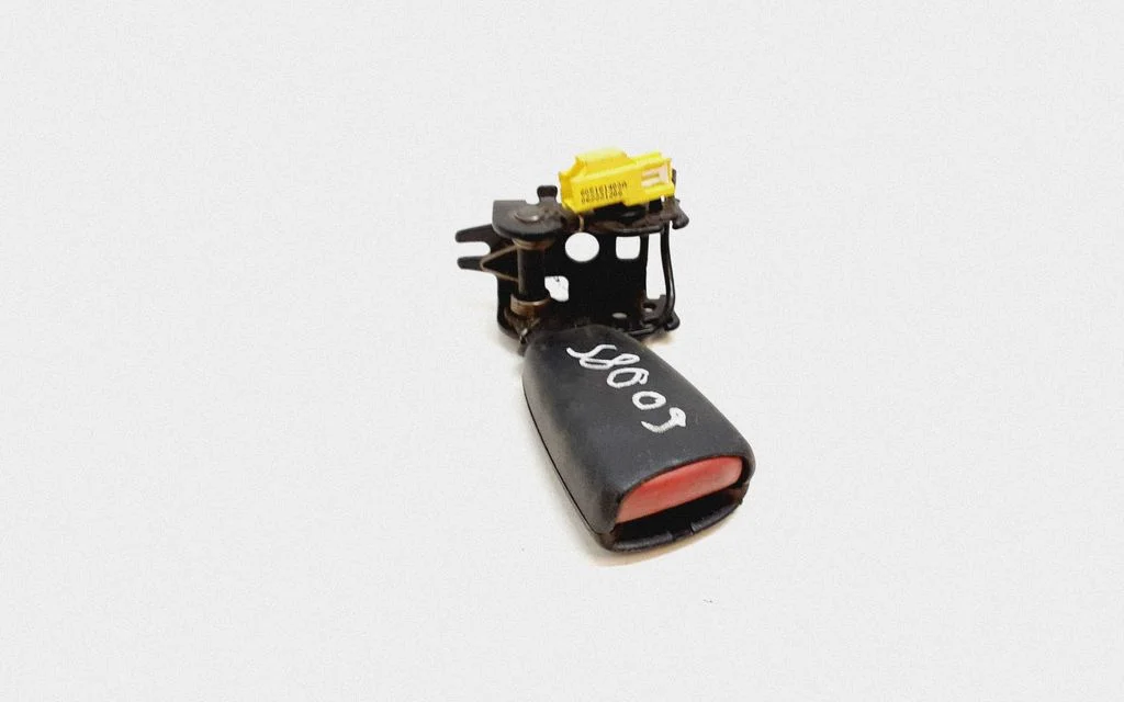 Rear seatbelt buckle – Volvo S80 (2007-2013)