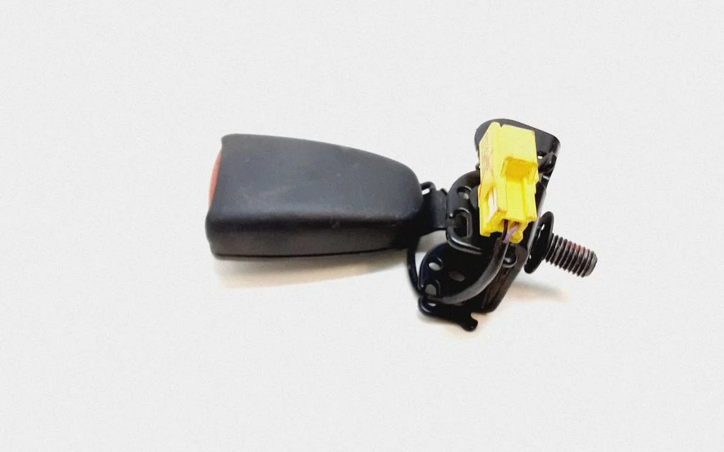 Rear seatbelt buckle – Volvo S80 (2007-2013)