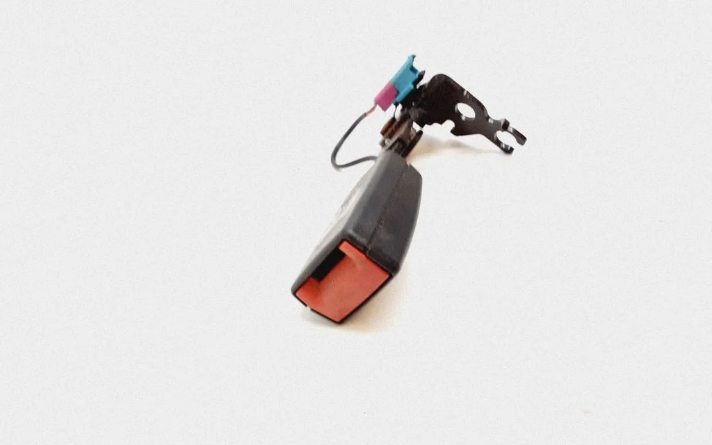 Rear seatbelt buckle – Volvo XC60 (2009-2013)