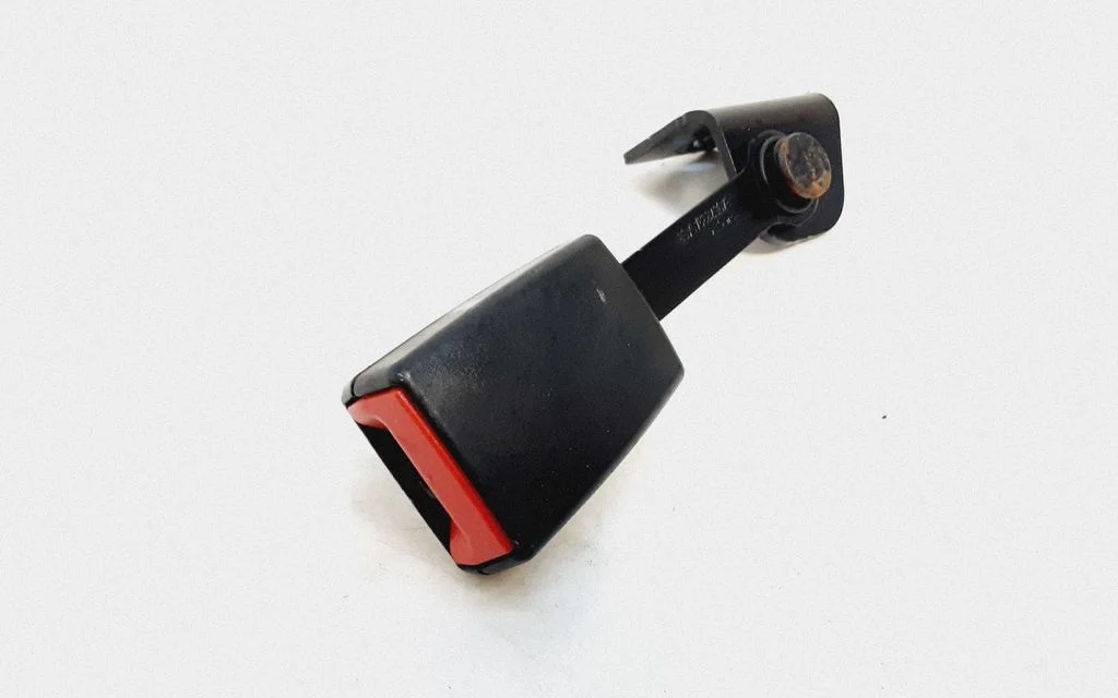 Rear seatbelt buckle – BMW 7 Series F01 F02 F03 F04 (2008-2016)