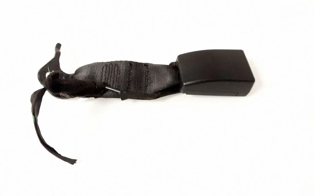 Tagumise turvavöö pannal – BMW 5-seeria G30 G31 G38 (2016-)