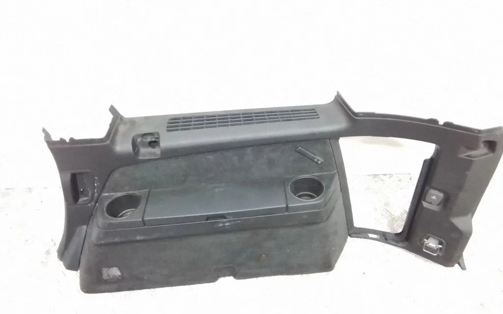 Trunk/boot side trim panel – Volvo XC90 (2007-2014)