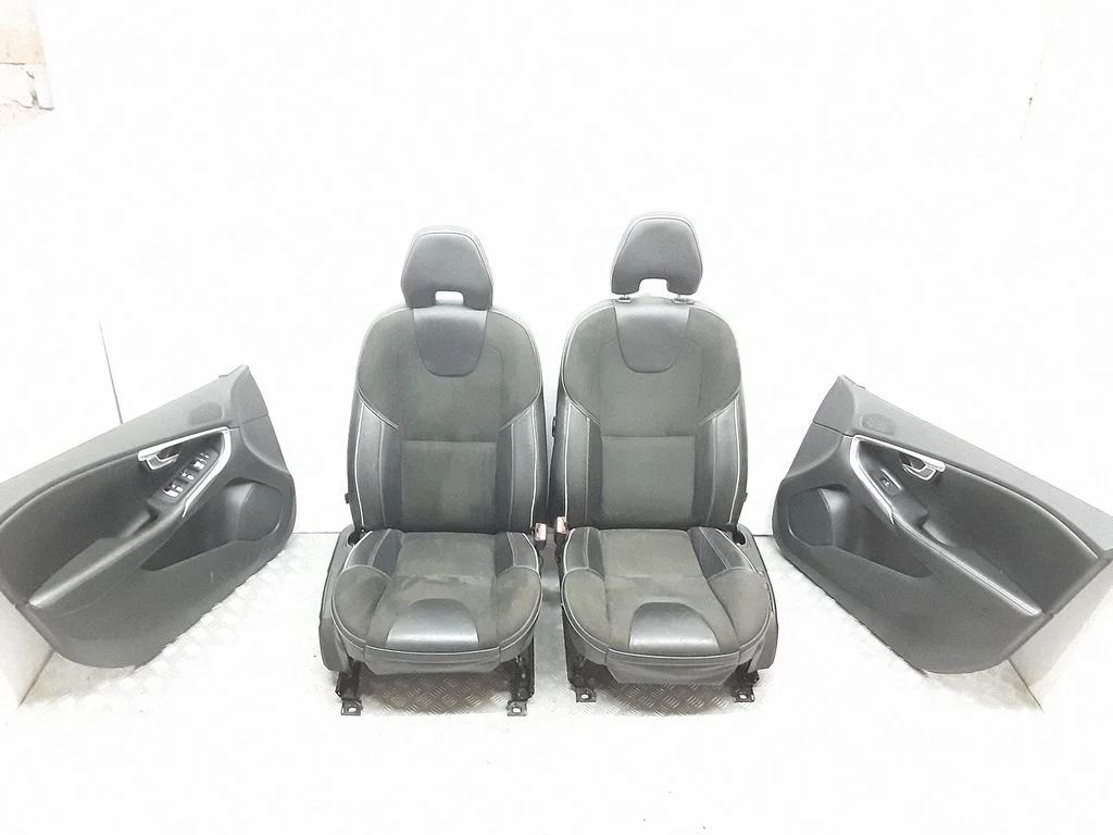 Interior set – Volvo V40 (2012-2019)