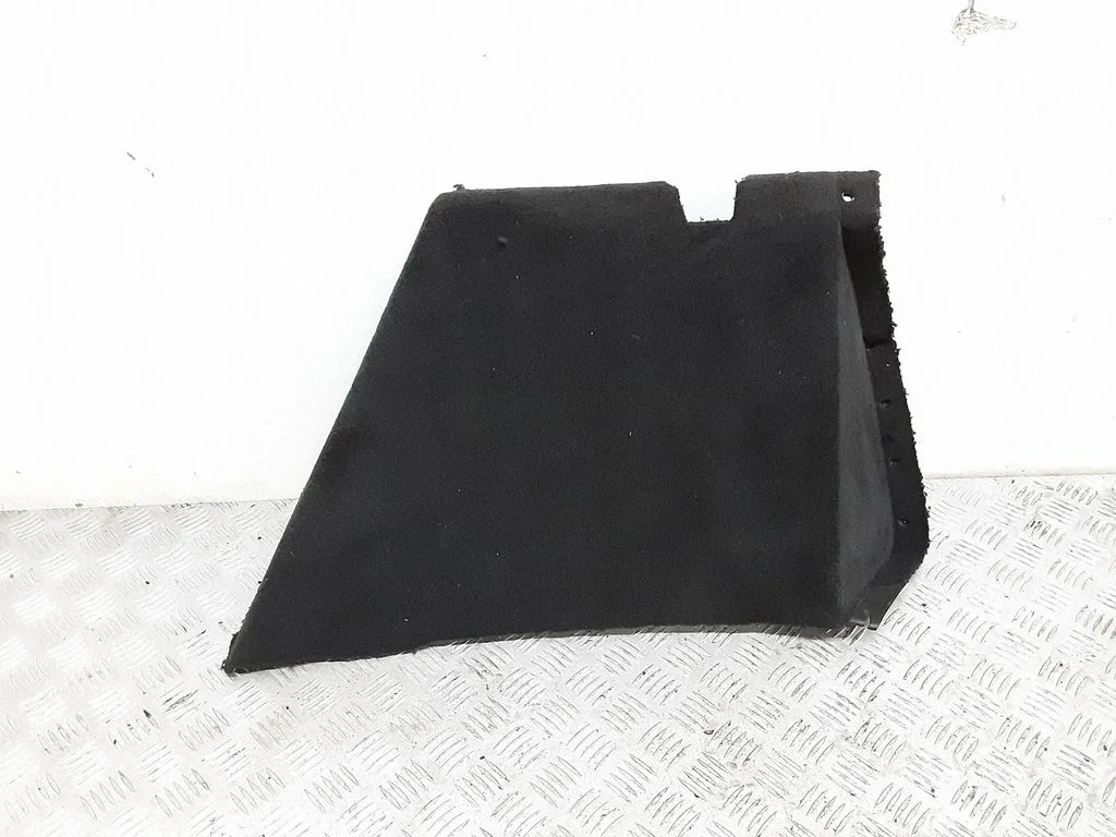 Pagasiruumi külje viimistluspaneel DK6245430A
