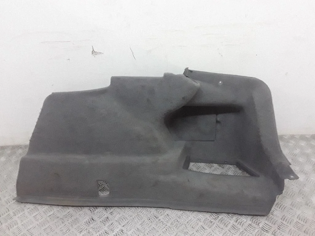 Trunk/boot side trim panel 9113342