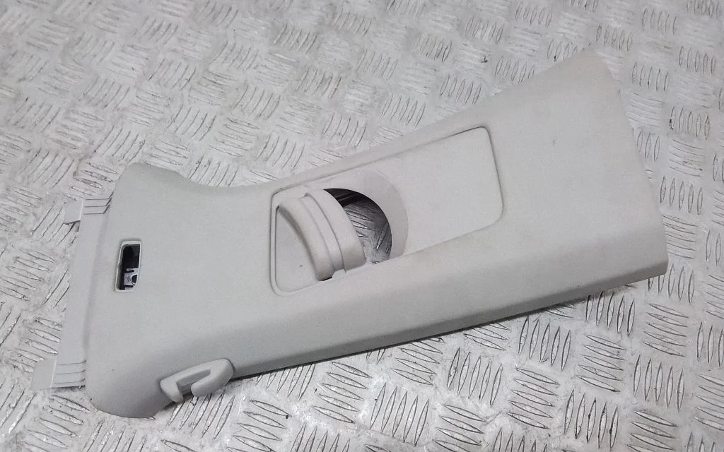 (B) pillar trim (top) 17A867243