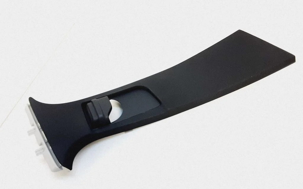 (B) pillar trim (top) – Mercedes-Benz GLC-Class C253 (2016-)