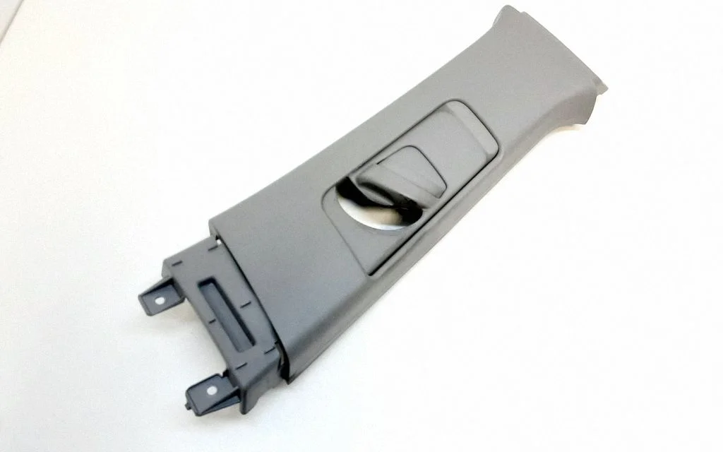 (B) piilari kate (ülemine) – Toyota RAV 4 (XA30) (2006-2016)