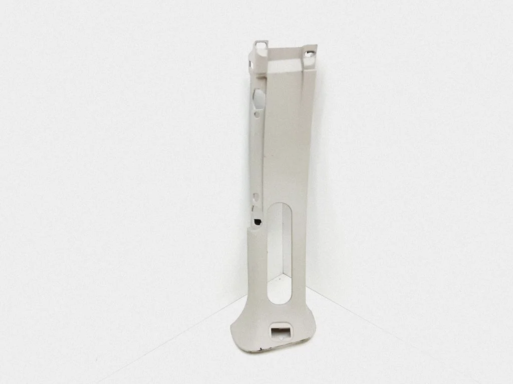 (B) pillar trim (top) – Chrysler Town & Country V (2008-2016)