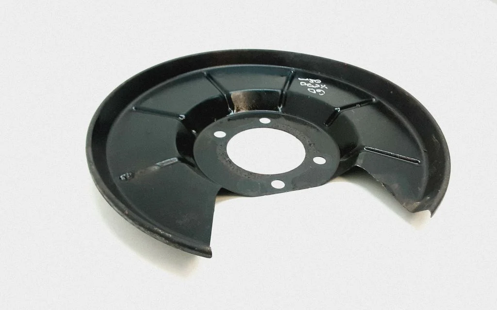 Rear brake disc plate dust cover – Volvo XC70 (2008-2013)