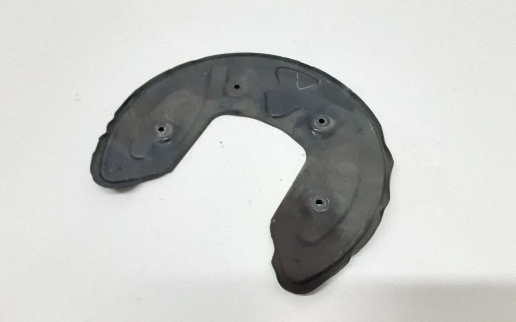 Rear brake disc plate dust cover – Mercedes-Benz C-Class W205 (2014-2021)