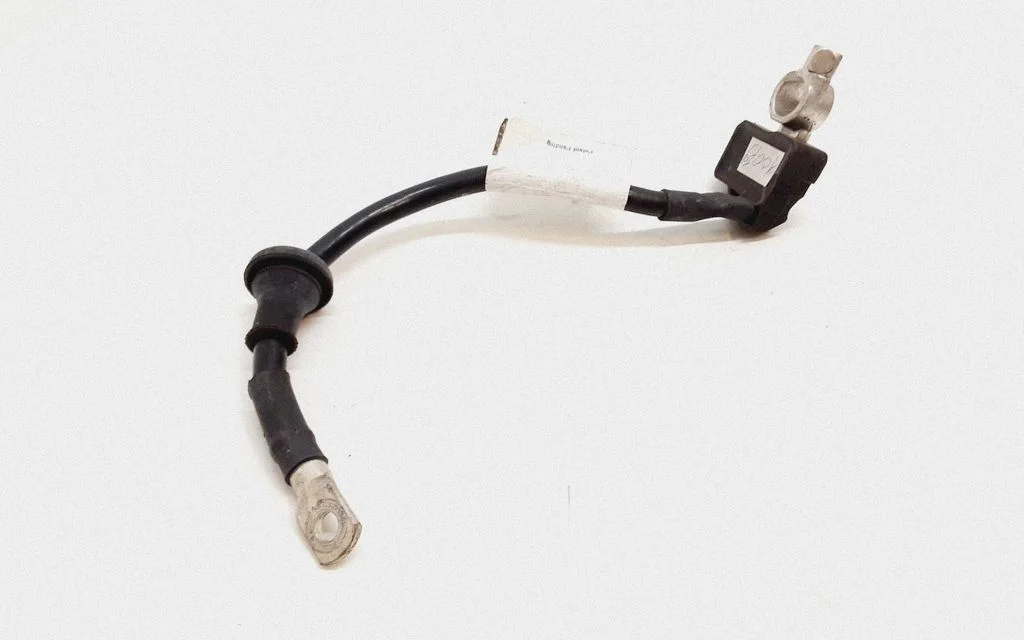 Negative earth cable (battery) – Volkswagen Touareg II (2010-2018)