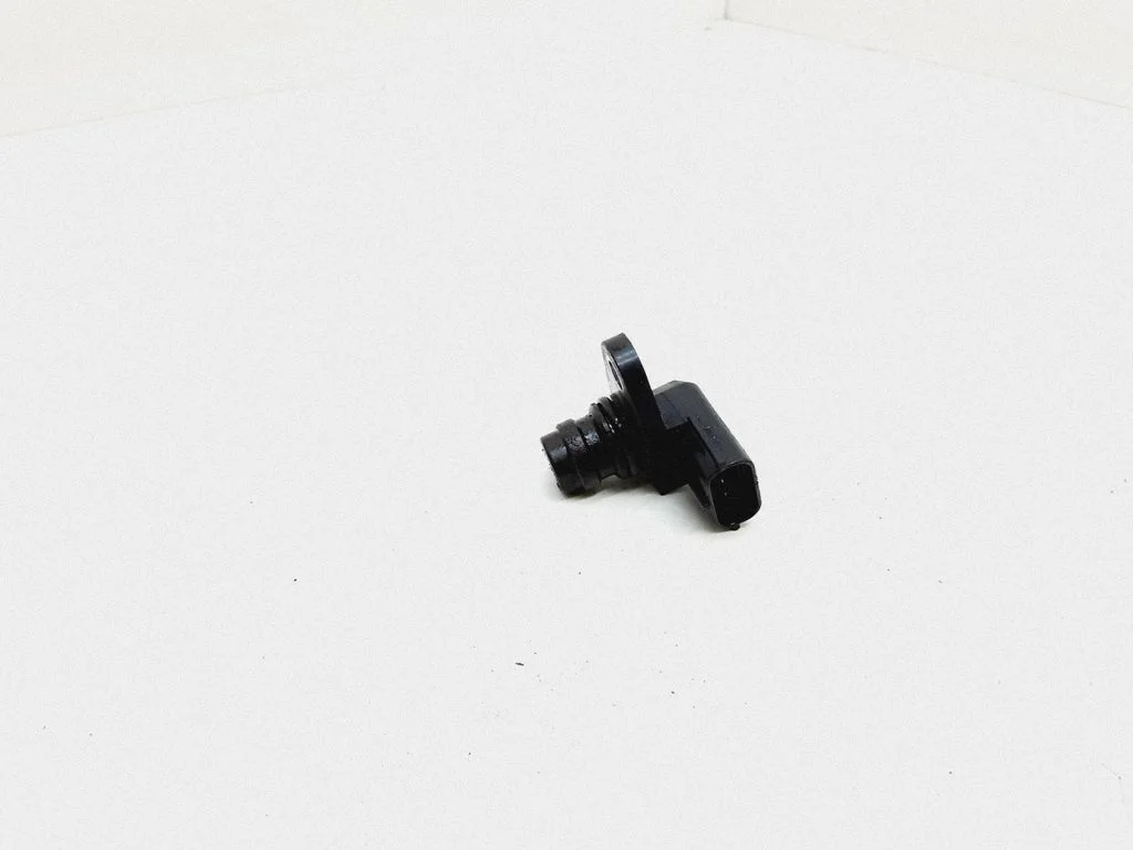 Camshaft position sensor – Volvo V50 (2004-2007)