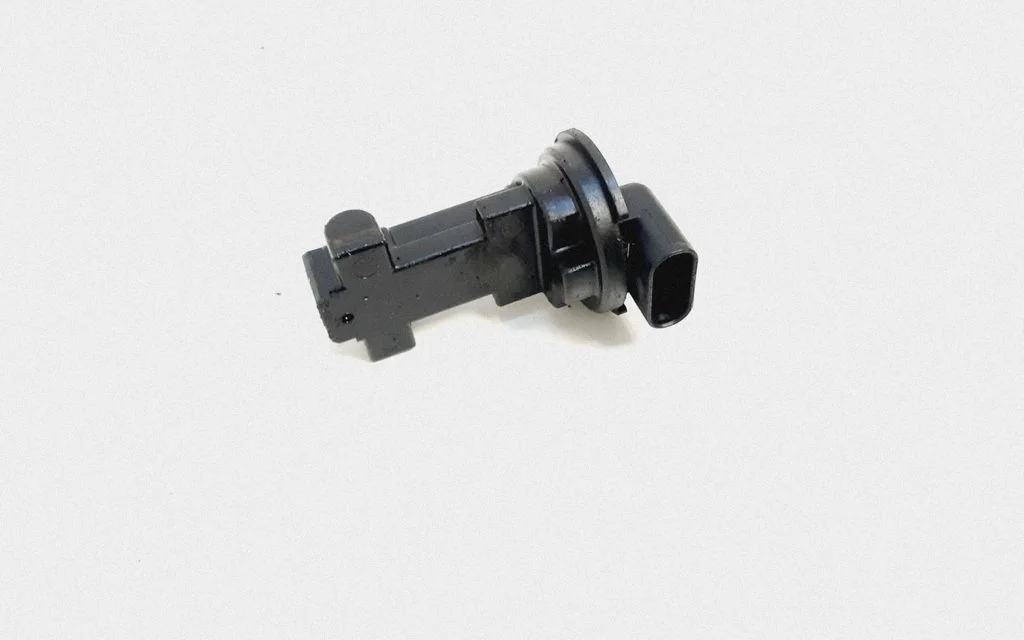 Camshaft position sensor – Chrysler Town & Country V (2008-2016)