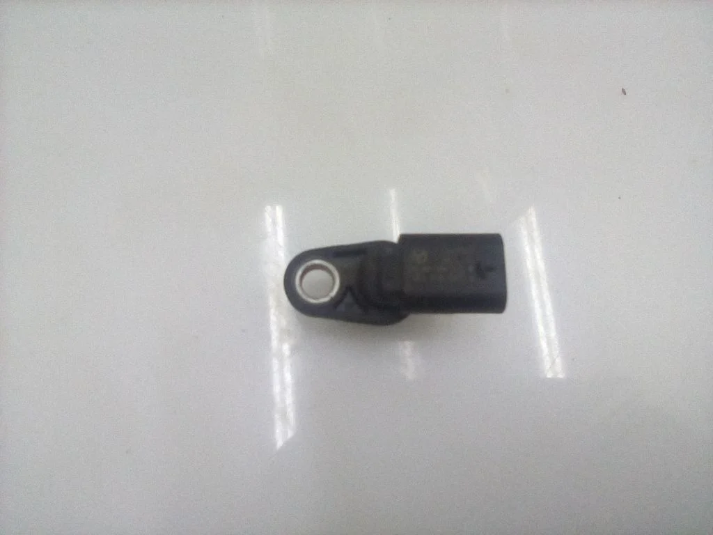 Camshaft position sensor A2709050400