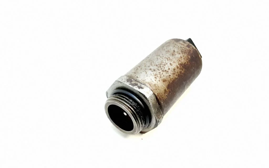 Camshaft vanos timing valve – BMW 5 Series E60 E61 (2004-2010)