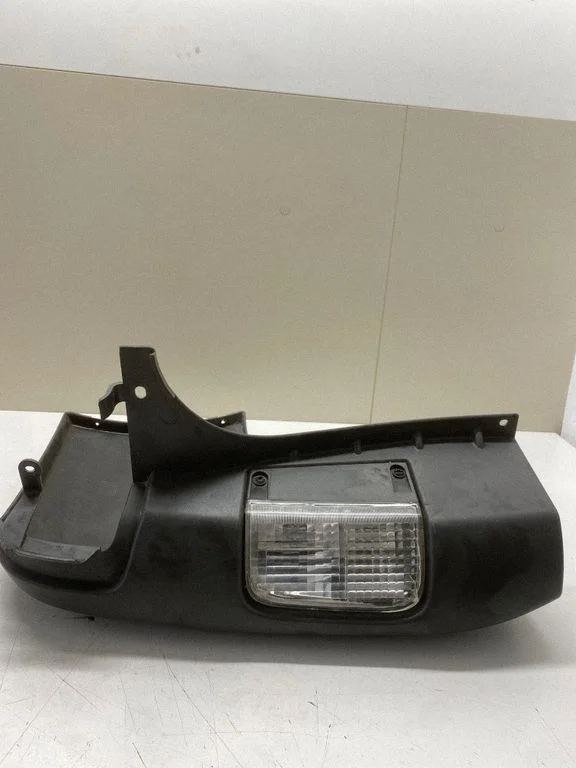 Rear bumper corner part panel trim