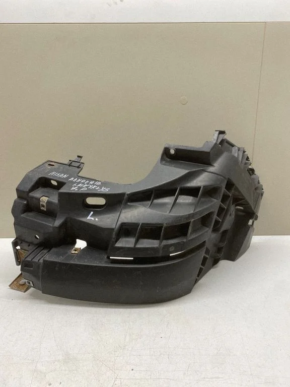 Priekšējā bampera turētājs 620350102R