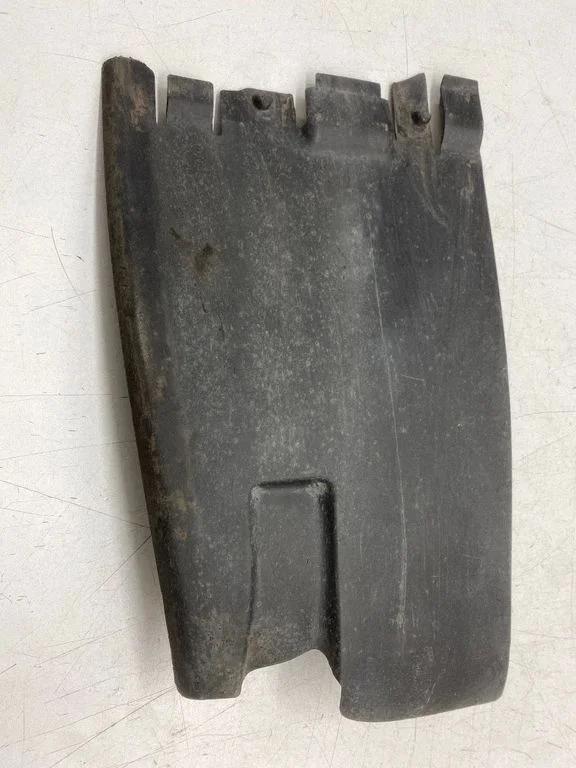 Osłona podwozia pod zderzakiem tylnym