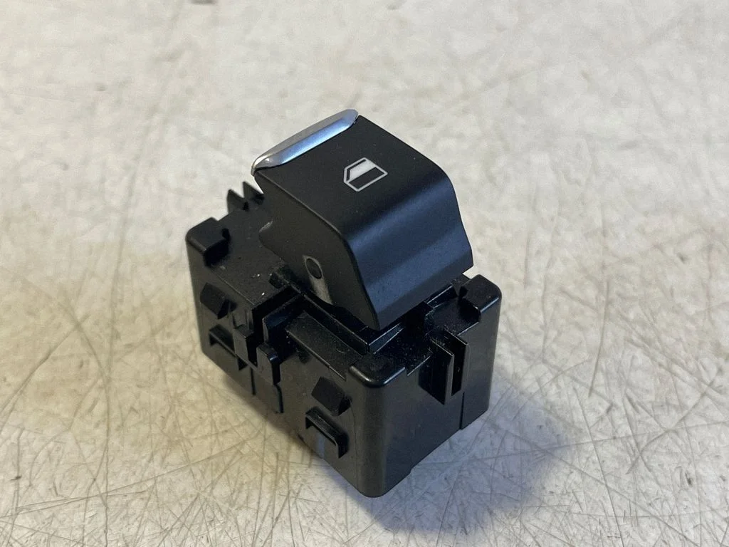 Electric window control switch N1WT14529