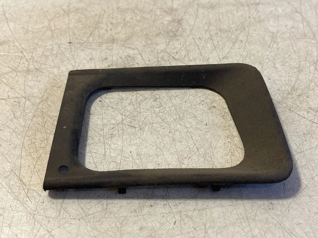 Front fog light trim/grill – Renault Espace II (1991-1997)