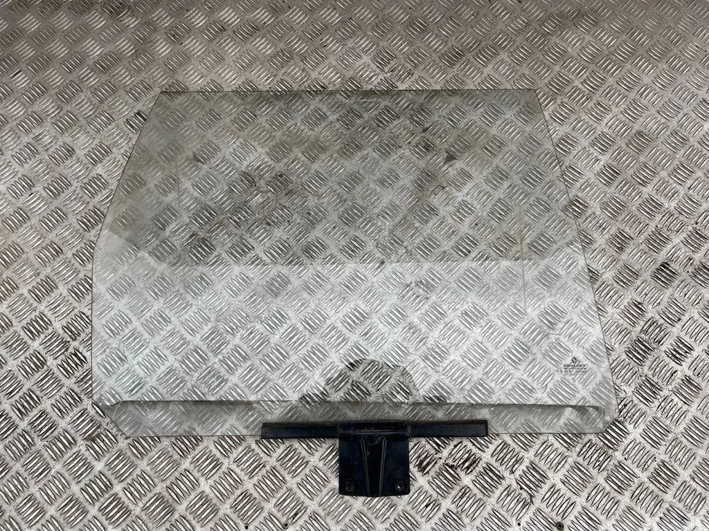 Tagaukse põhiklaas 43R000464