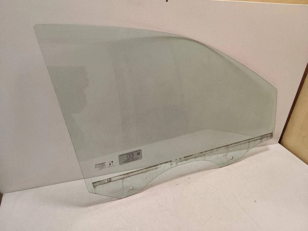 Front door window glass four-door N1WBE21410BA