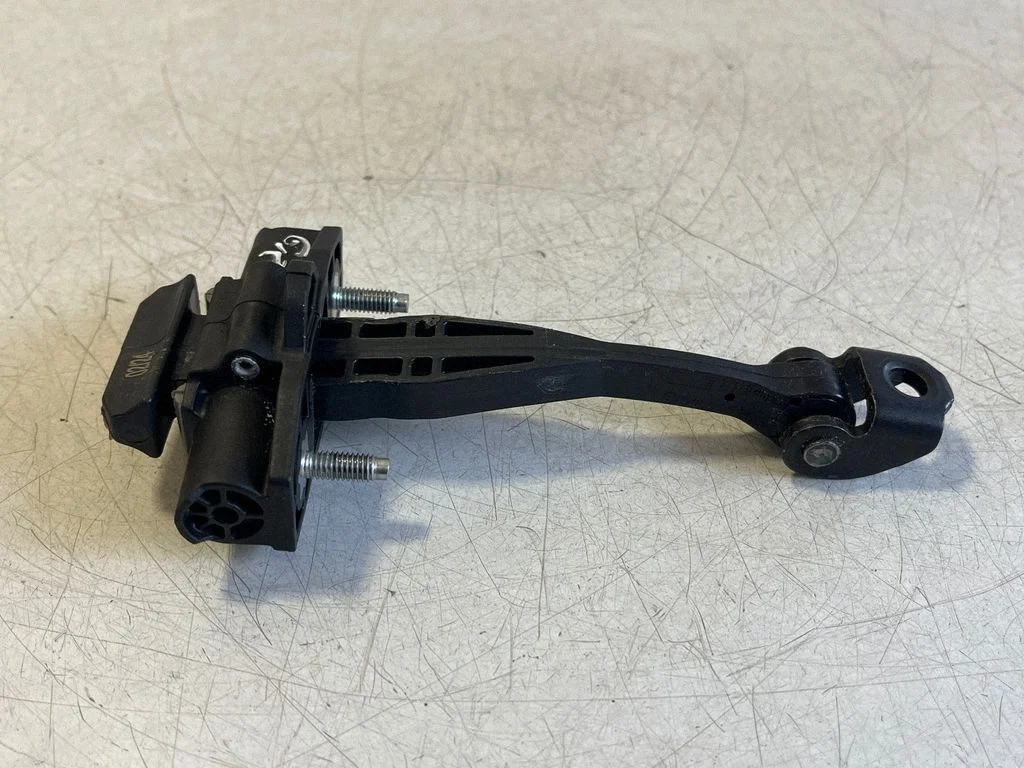 Rear door check strap stopper – Ford Ranger IV (2022-)
