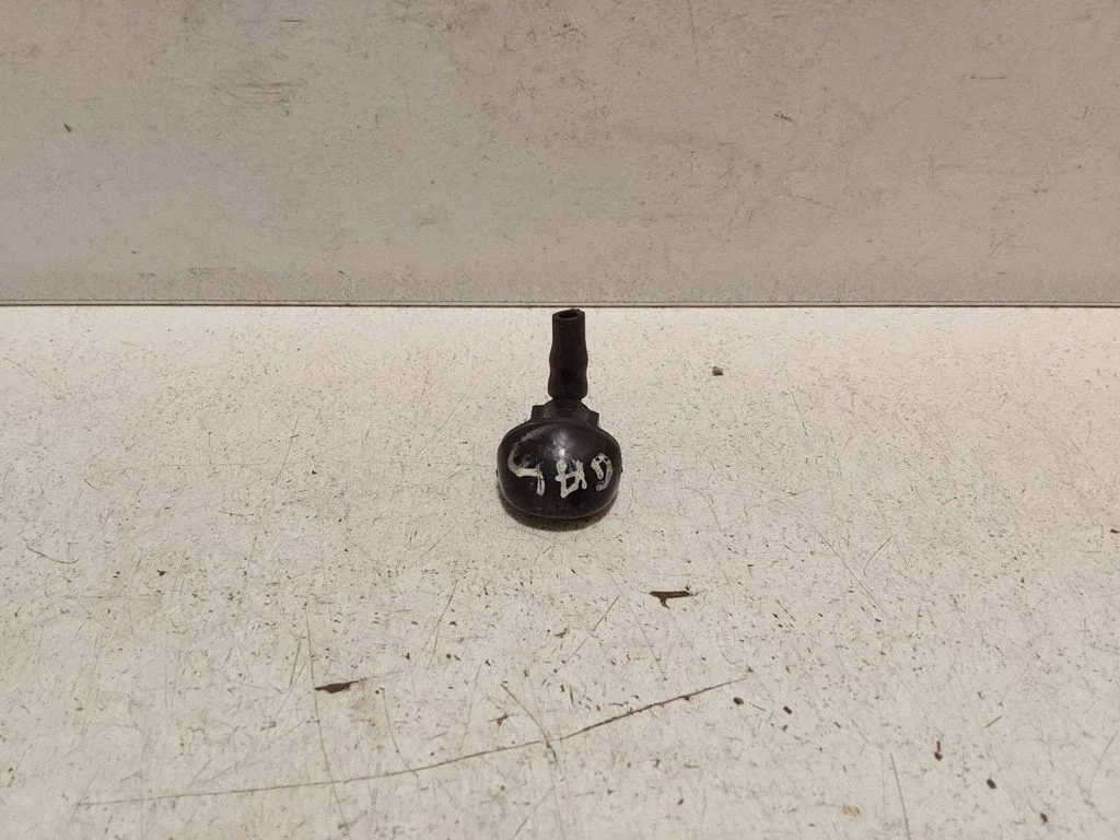 Rear window washer spray nozzle – Toyota Auris 150 (2006-2012)