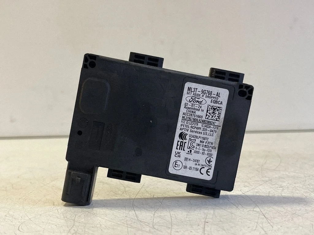 Distronic sensor radar ML3T9G768AL