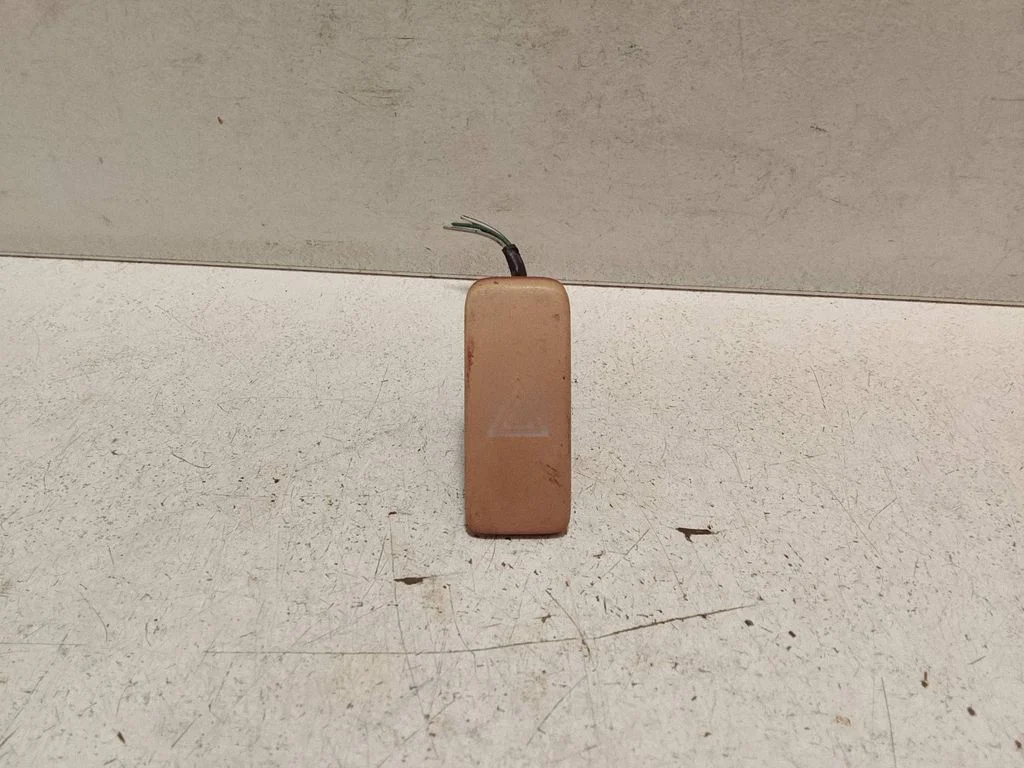 Hazard light switch 8433202130