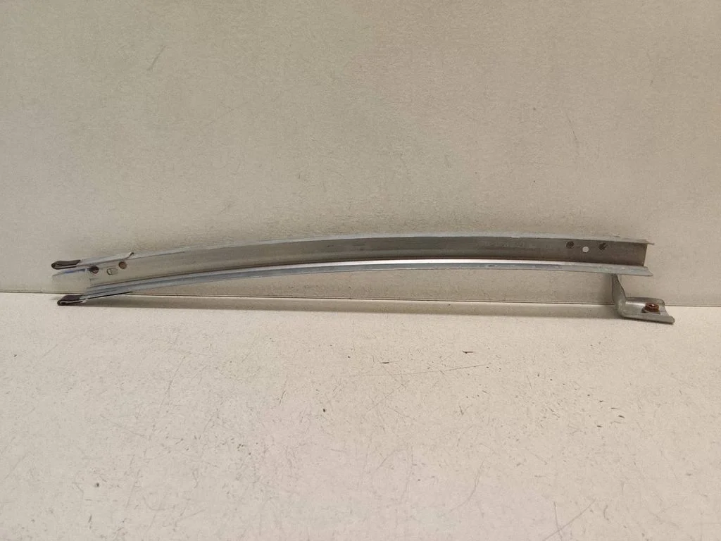 Prowadnica szyby drzwi przednich – Ford Ranger IV (2022-)