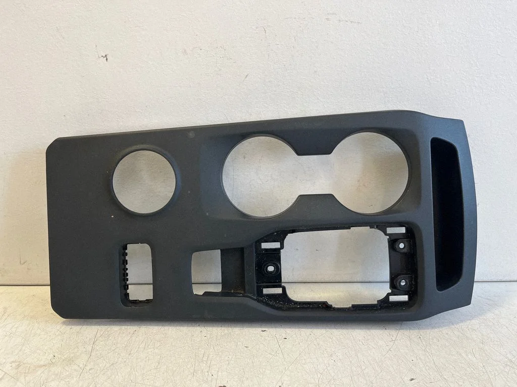 Ramka dźwigni zmiany biegów (plastikowa) N1WBE045B44