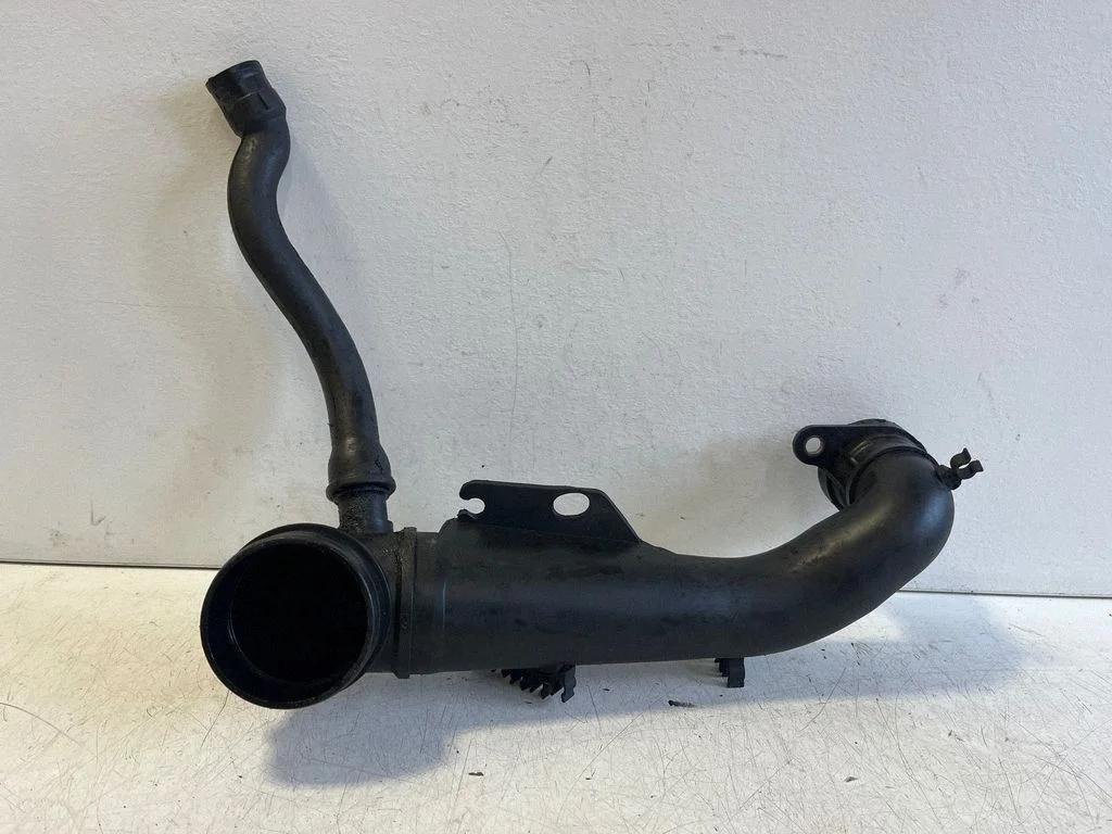 Intercooler hose/pipe 1H0129654D