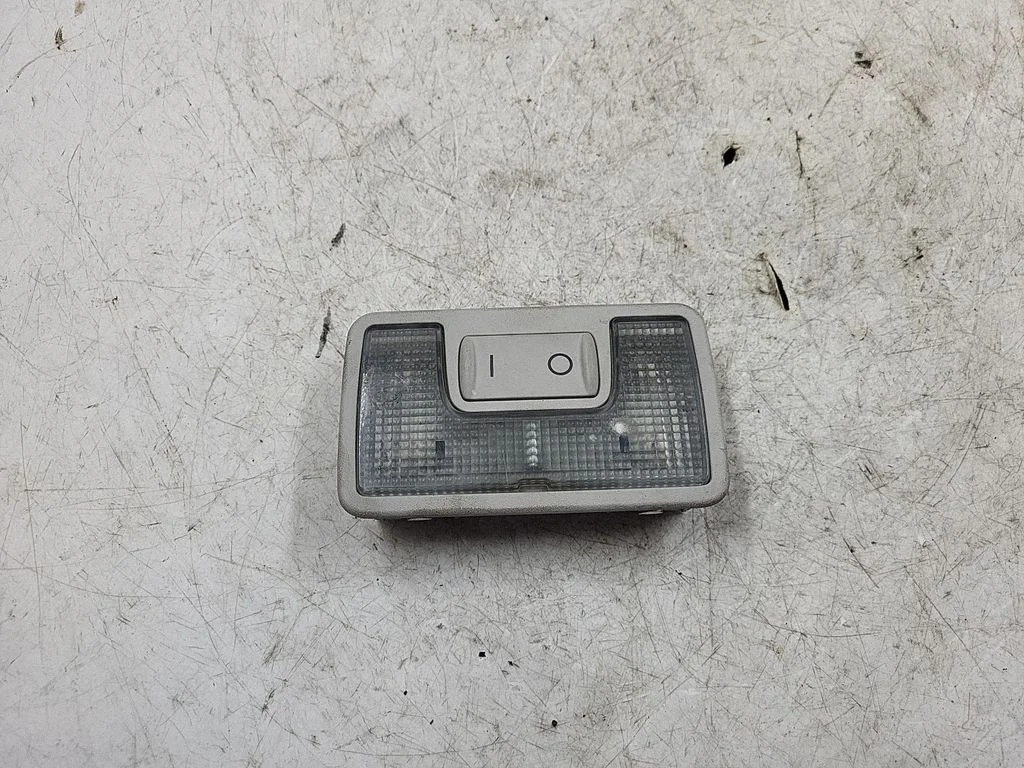 Rear seat light 4B9947123