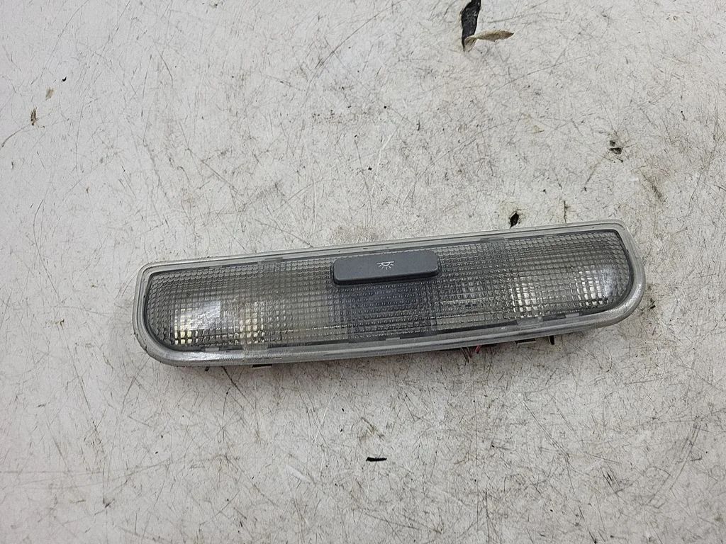 Rear seat light 8P0947111A
