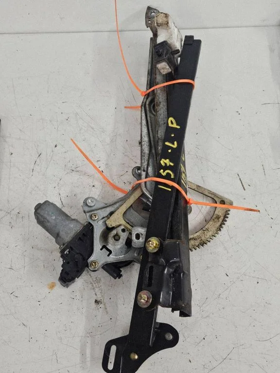 Front door window regulator with motor 61222AG010