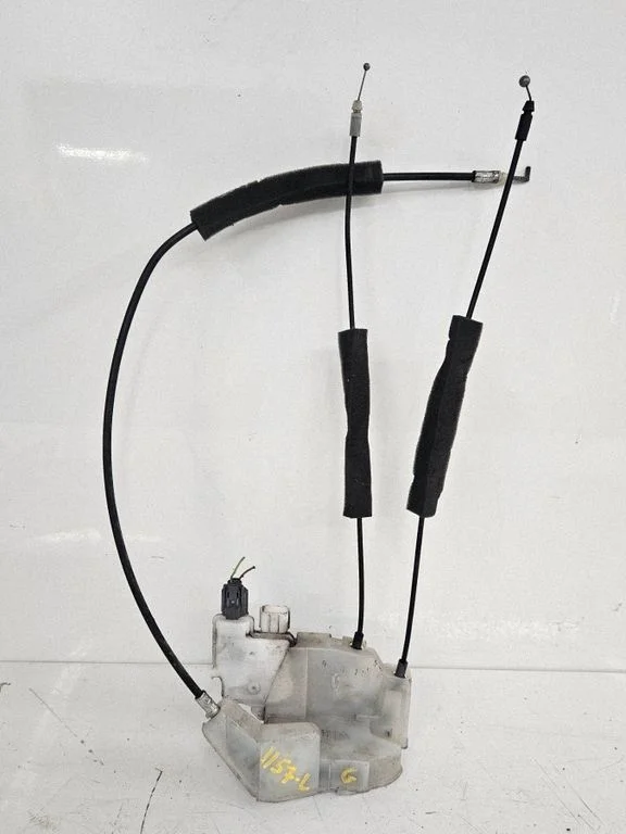 Rear door lock 61034AG010