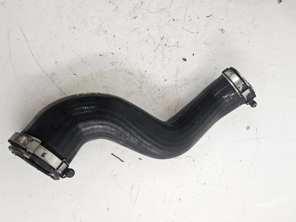 Intercooler hose/pipe 8E0145737Q