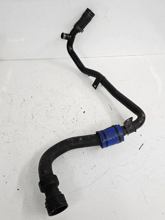 Engine coolant pipe/hose 06D121101B