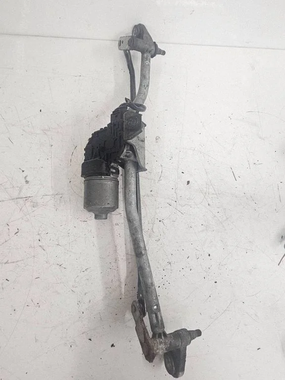 Front wiper linkage and motor – Audi A4 S4 B7 8E 8H (2005-2008)