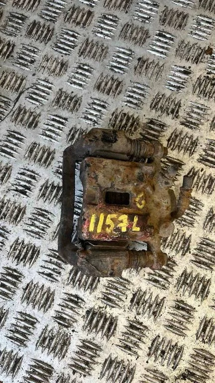 Rear brake caliper 26692AG030