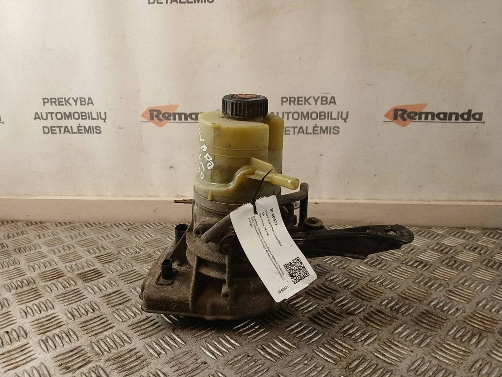 Power steering pump 491101208R
