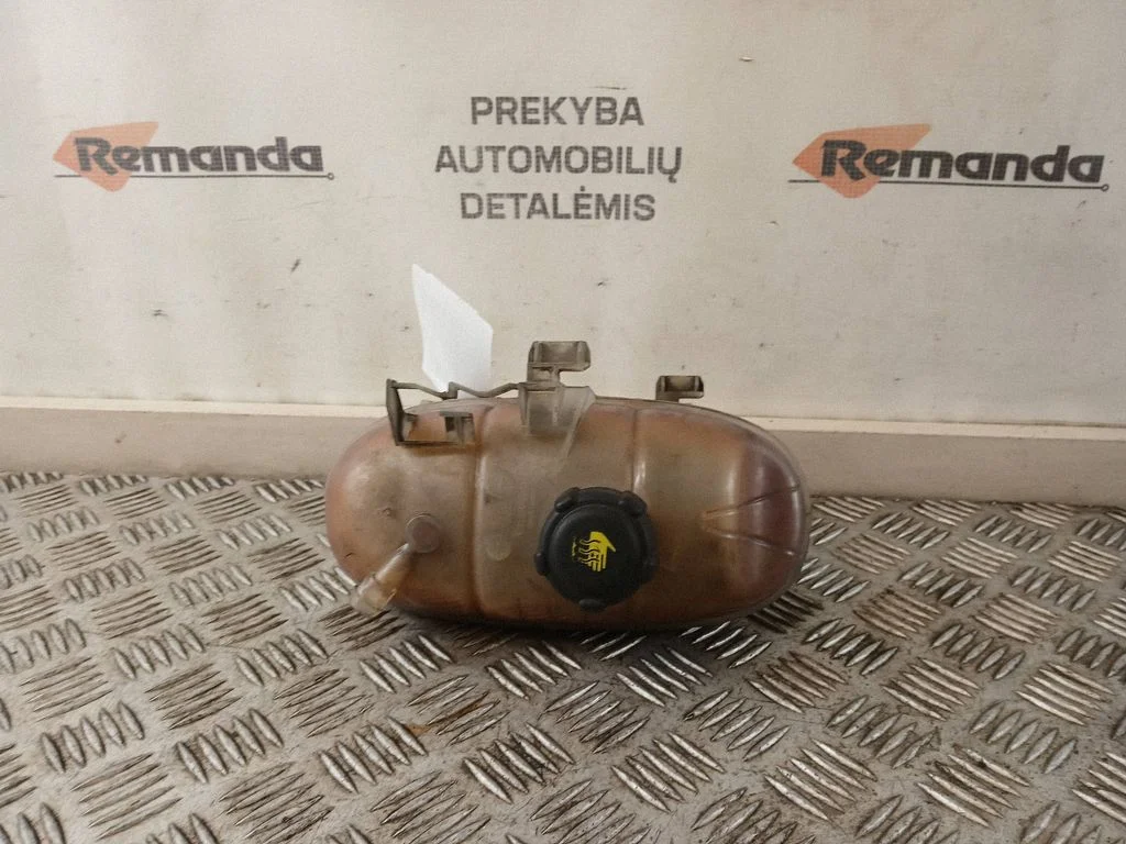 Coolant expansion tank/reservoir – Opel Vivaro (2014-2018)