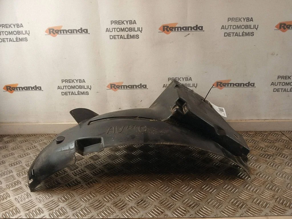 Front wheel arch liner splash guards 93867897
