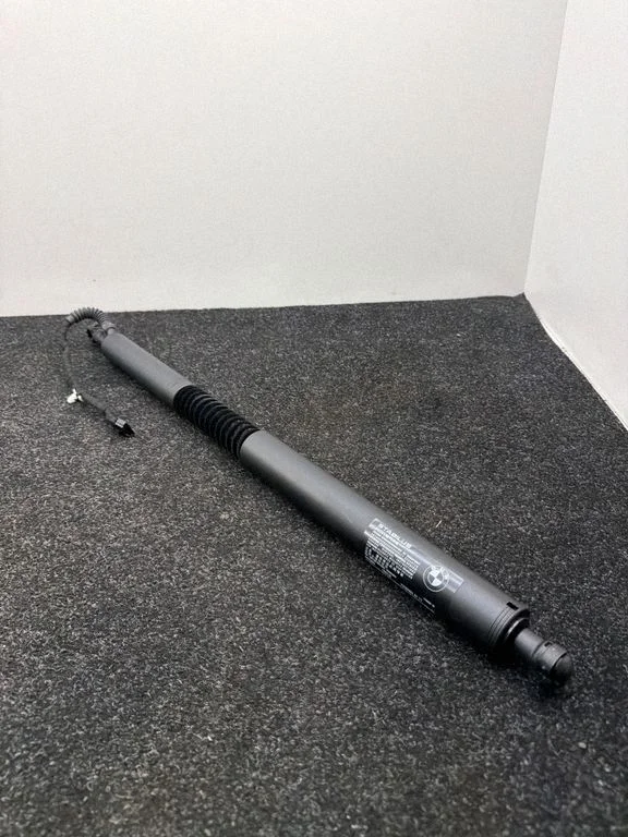 Tailgate/trunk strut/damper – BMW 3 Series GT F34 (2013-2017)