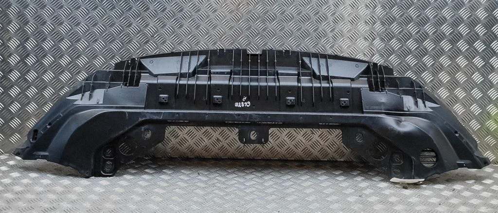 Front bumper lip 32227309