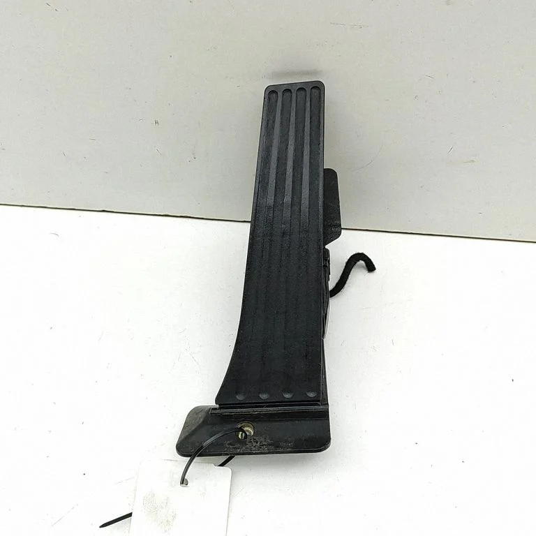 Accelerator throttle pedal – BMW 2 Series F22 F23 (2013-2017)