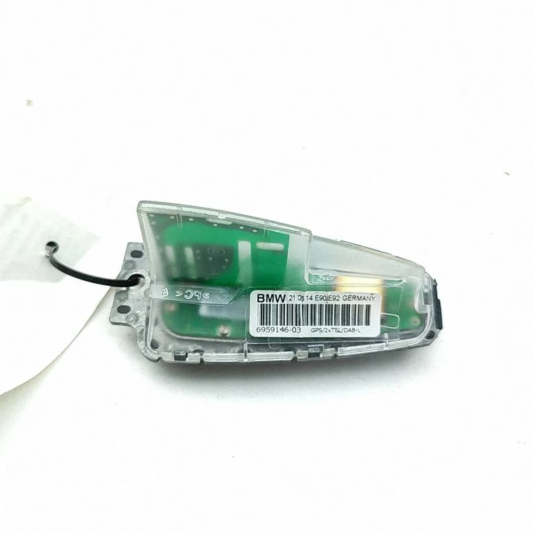 Antenn (GPS-antenn) – BMW 2-seeria F22 F23 (2013-2017)