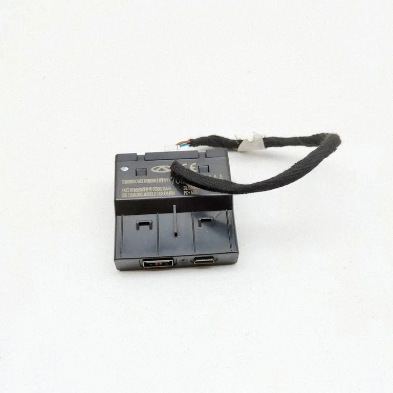 USB ligzda 703000691AA